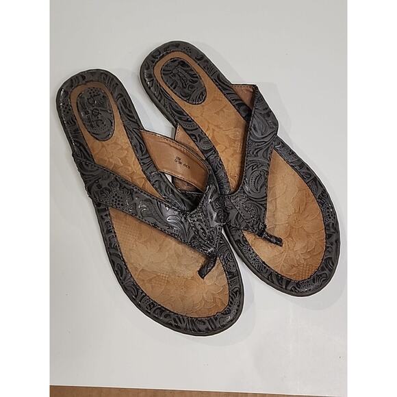 BOC Born Womens Size 10M Floral Embossed Thong Flip Flop Slide Sandal FLAW - Picture 2 of 5